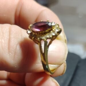 Elegant Gold and Purple Gemstone Ring